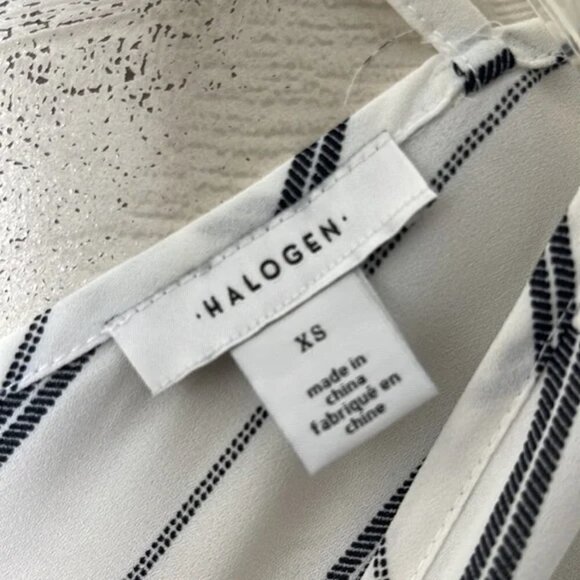 ❤️ 🆕 HALOGEN Striped Double V Neck Short Sleeve Blouse Top Size XS - Picture 5 of 5